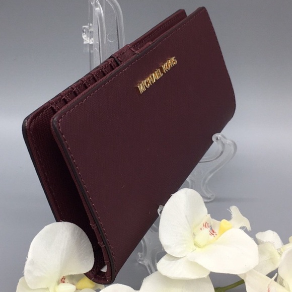 Michael Kors Jet Set Travel Md Flt Slm Bfld Merlot - Picture 6 of 16